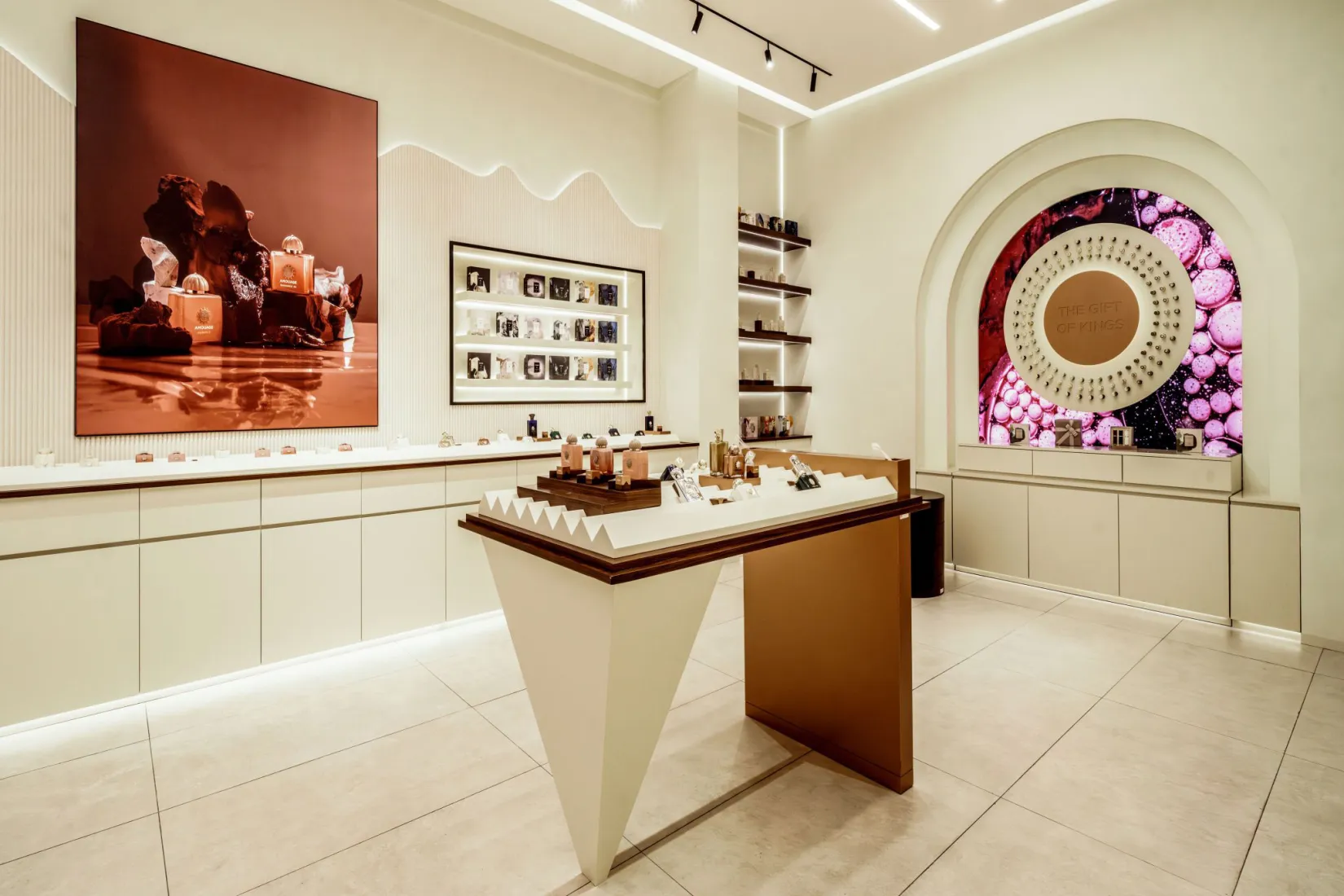 Carousel image 3