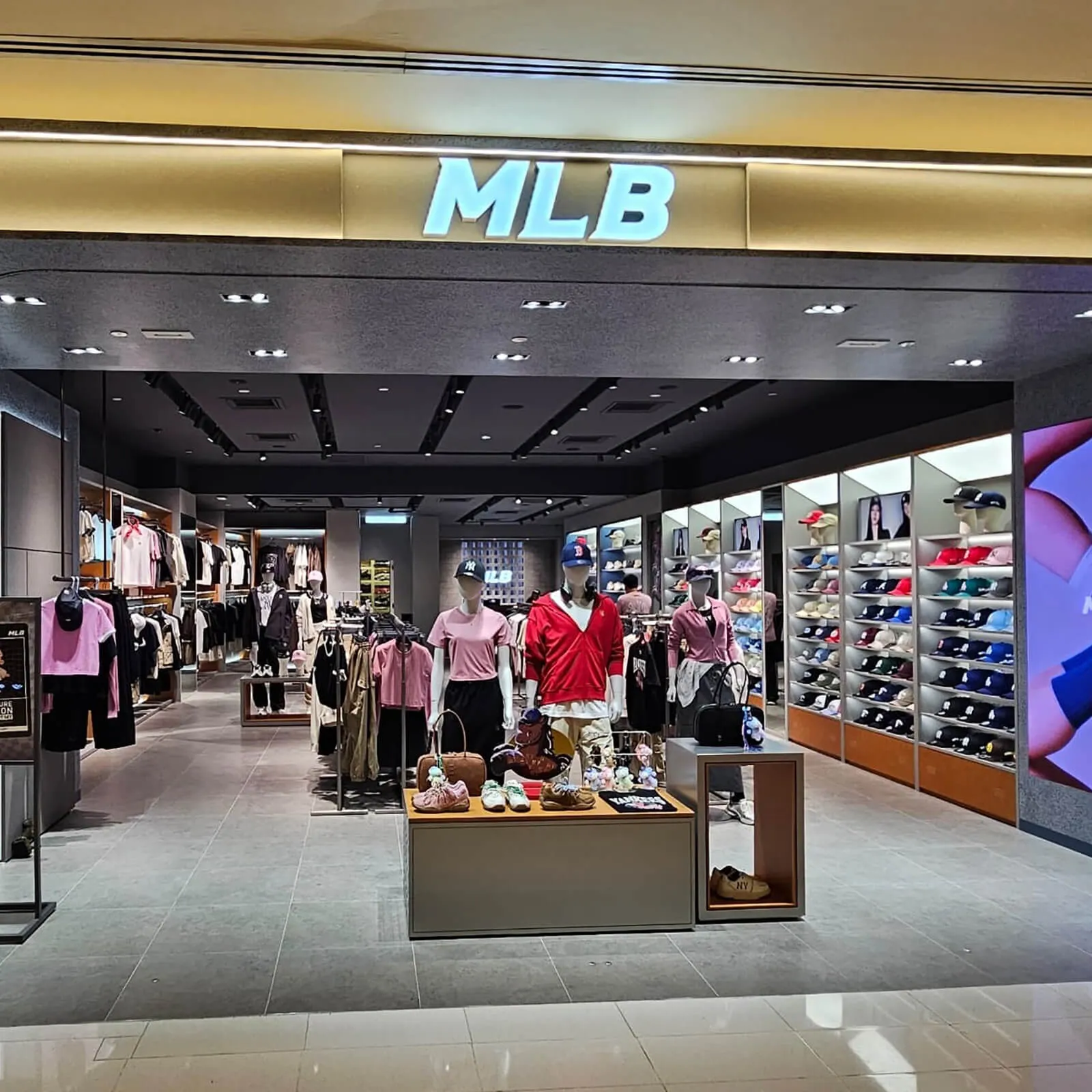 MLB
